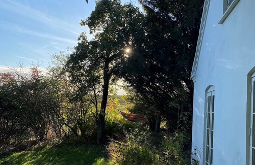Askeby Cottage | Møn, Denmark - Farmhouse in countryside, 1km from forest & beach