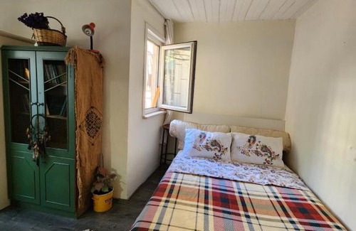 Rasimpasa House | Müstakil Küçük Evde Oda