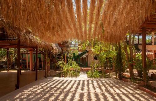 San Pedro Pochutla House | M a r e a v i v A - Linda y tranquila casa familiar con hospedaje -