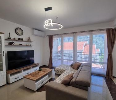 Prcanj Apartment | M apartman