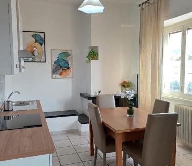 Villanova Apartment | M&M Apartment