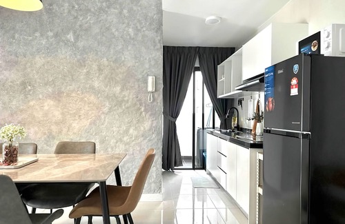 Bandar Menjalara Condo | M Suite Menjalara Free Gym Pool
