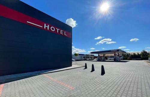 Lomza Bed & Breakfast | M&W Hotel Wronowski