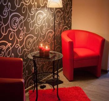 Nagytarcsa Hotel | M0 Caffe & Motel