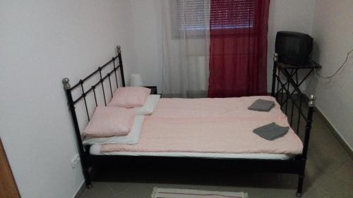 Szigetszentmiklos Hotel | M0 Lakihegy Horgony u 10