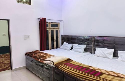 Misrikh House | Ma vindhyavasini Atithi Bhavan