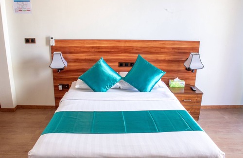 Maamigili Bed & Breakfast | Maaniya Palace