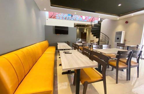 Lahore Apartment | Maati Spaces - Rooms with Kitchen