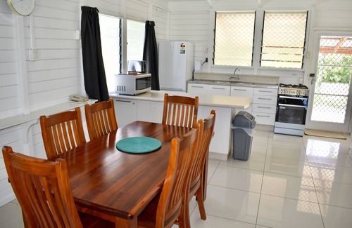 Tapere of Titikaveka House | Mac's Shack - Titikaveka