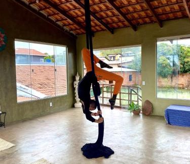 Alto Paraiso de Goias House | Macaw Suite- with Hot Tub for Singles or Couple!