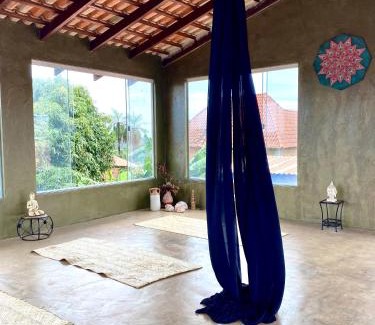 Alto Paraiso de Goias House | Macaw Suite- with Hot Tub for Singles or Couple!