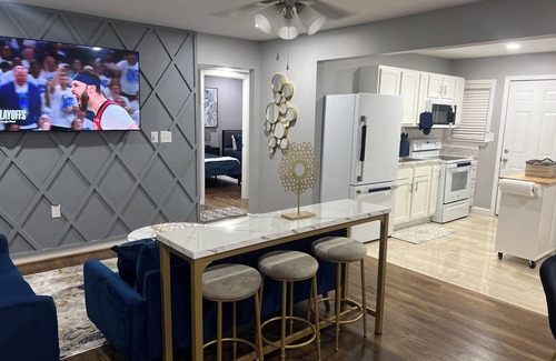 Crestline Heights House | Maci's Corner