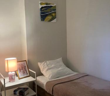 Mactan Export Processing Zone House | Mactan Cebu Guesthouse - ideal for family or friends - save more, stay together