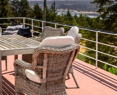 Montargil House | Made iN2 Creative Guest House