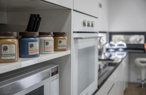 Montargil House | Made iN2 Creative Guest House