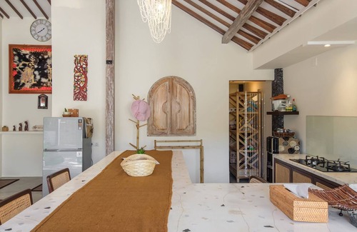 Jimbaran Bay Villa | Madeira Javanese Joglo, Jimbaran