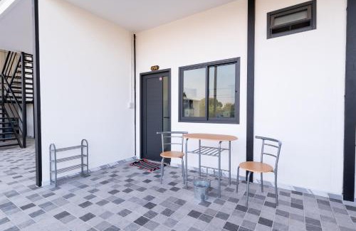 Pak Thong Chai Apartment | Maderla house