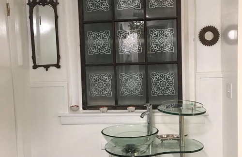 Hudson House | Madhatter Lounge in the cemetery Schoolhouse