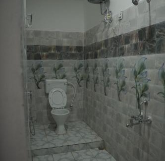 Latehar House | Madhu Guesthouse