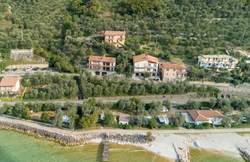 Brenzone sul Garda Apartment | Madonna Dell'Aiuto True View Olivo