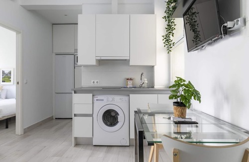 Pacifico Apartment | Madrid Pacífico - Nex to Retiro Park
