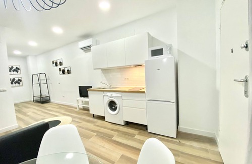 Moscardo Apartment | Madrid Rio Amparo Usera