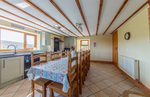 Newcastle-on-Clun Cottage | MAESGWYN, pet friendly, character holiday cottage in Beguildy