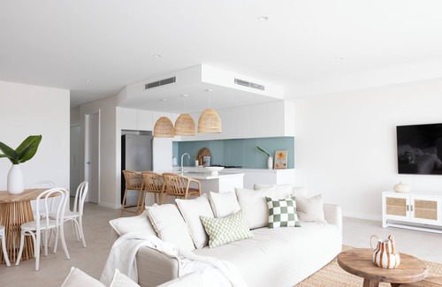 Magenta Shores House | Magenta Palms on Golf Course with Pools & Beach access