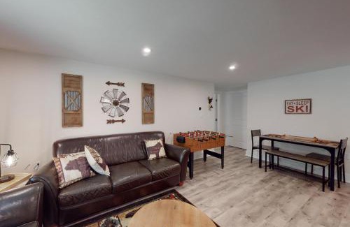 Windham House | Magic Birch Lodge