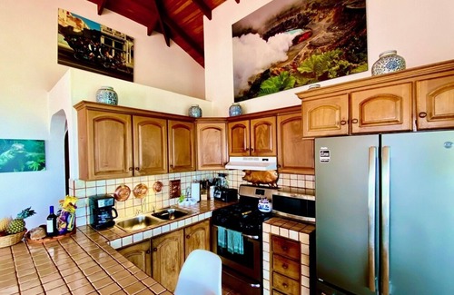 Garabito House | Magic Mountain Villa Breathtaking Views w/Pool - Vista Atenas Lote 51
