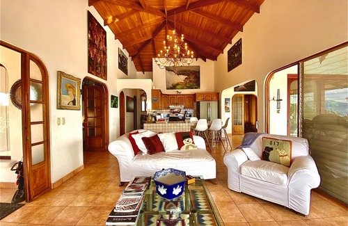Garabito House | Magic Mountain Villa Breathtaking Views w/Pool - Vista Atenas Lote 51
