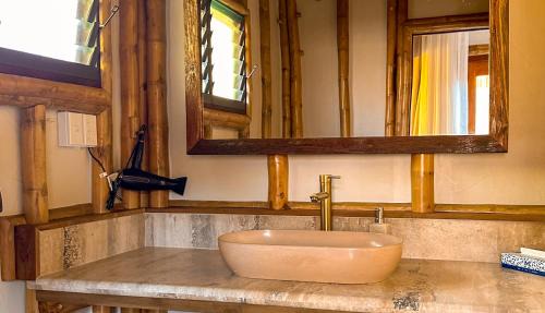 Arorangi Resort | Magic Reef Bungalows