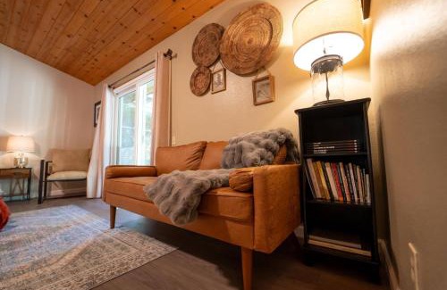 Three Rivers House | Magic Sequoia Spacious Home