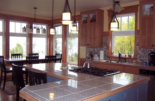 Neebing House | MAGICAL LAKE SUPERIOR VIEWS AT THISn 5 STAR COTTAGE! UPSCALE EXPERIENCE!