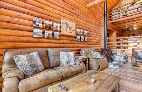 Drayton Plains House | Magical Metamora Cottage with Fire Pit, Pond, Deck!