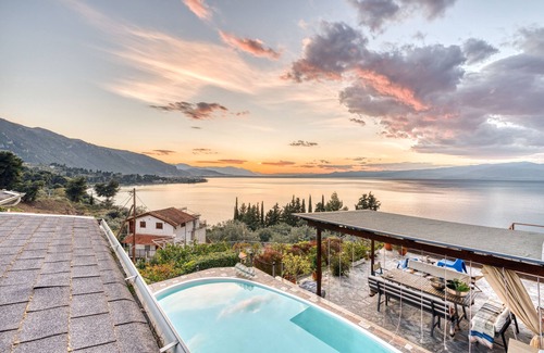 Kamena Vourla Villa | Magical view, villa Asproneri, Kamena Vourla