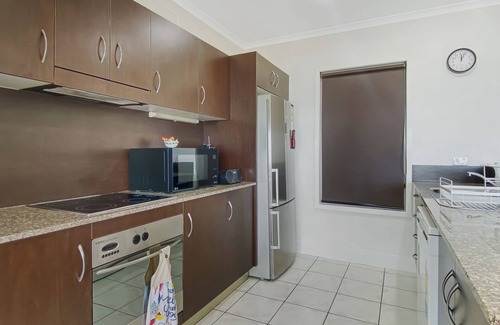 Nelly Bay Apartment | Magnetic Docks Townhouse 8