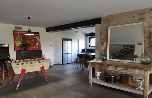 Saint-Genis House | Magnifique Maison de Famille Avec Piscine à 10 Minutes de la Plage