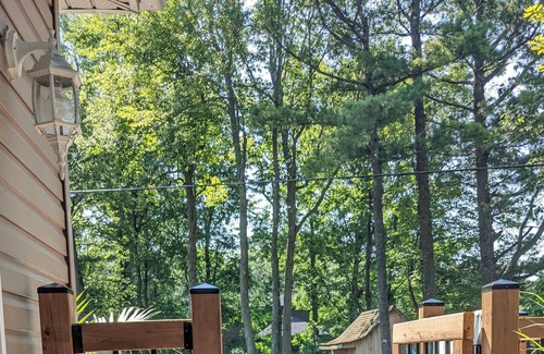 Saint-Jean-Sur-Richelieu House | Magnificent house in a wooded area with heated pool
