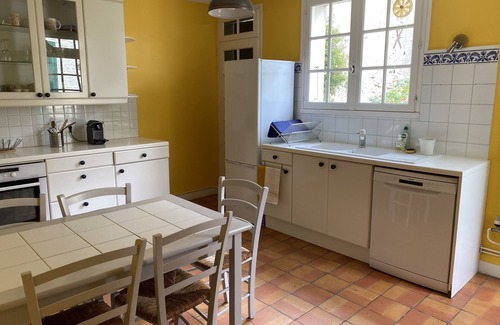 Thaire House | Magnificent 16th century farmhouse with swimming pool close beach Chatelaillon
