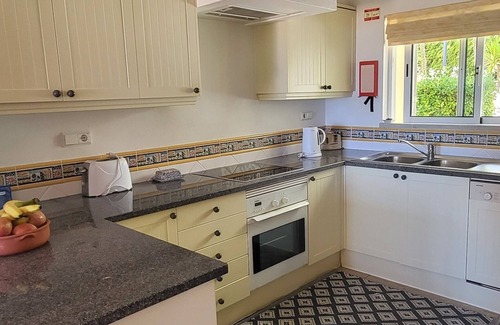 Meia Praia House | Magnificent 2 Bed Town House overlooking the beach at Meia Praia