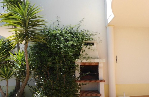 Meia Praia House | Magnificent 2 Bed Town House overlooking the beach at Meia Praia