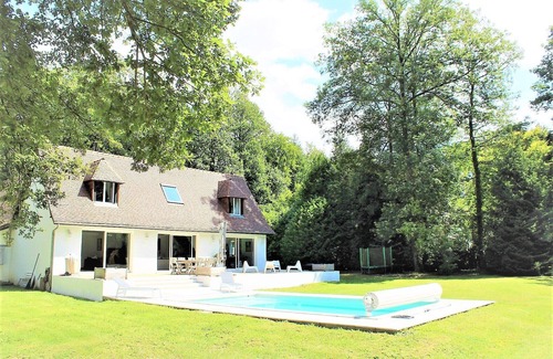 Houlbec-Cocherel House | MAGNIFICENT 240M² HOUSE, REAL SPA, HEATED SWIMMING POOL IN 5500M² GROUNDS