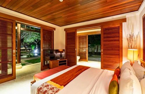 Jimbaran Bay Villa | Magnificent 4 BR Private Pool Villa NE10