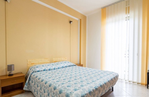 Strongoli Apartment | MAGNIFICENT APARTMENT - SEA FRONT