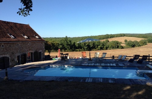 Brengues House | Magnificent barn, 8 people 4 bedrooms, private heated pool, countryside