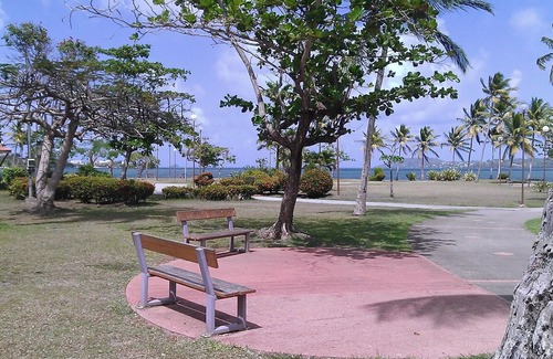 Le Robert Cottage | Magnificent F3 Air-conditioned and Fully Equipped on the Robert Waterfront