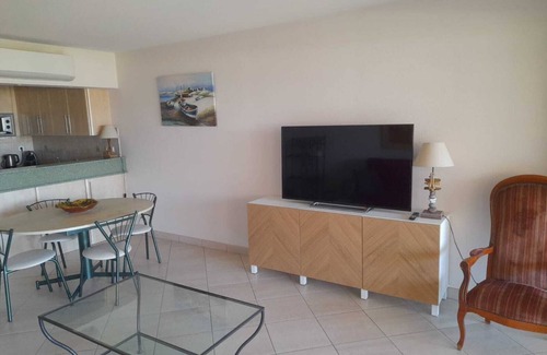 La Cote Radieuse Apartment | Magnificent sea views just steps from the beach