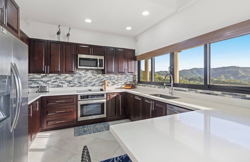 Coco House | Magnificent Gated Home - Complimentary Vacation Planning - Perched Over The Pacific Ocean