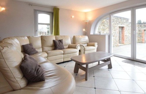 Libin House | Magnificent Holiday Home in Libin with Barbecue